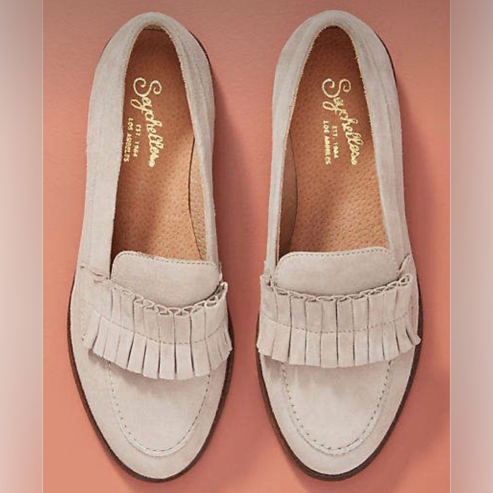 Seychelles Liendo Ruffled Loafers Suede Leather Taupe Beige Anthropologie 7.5.